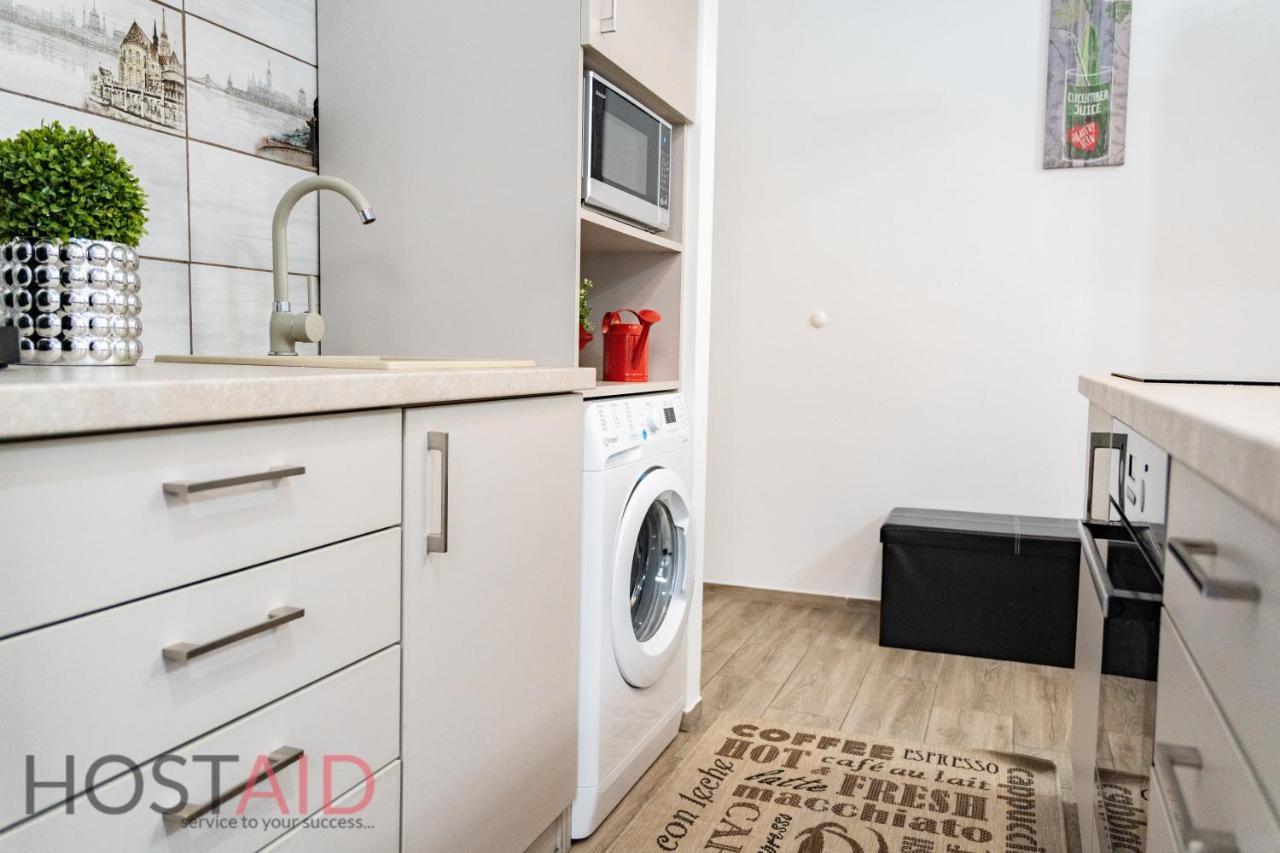 B17 Apartment - Hostaid Budapest Ngoại thất bức ảnh
