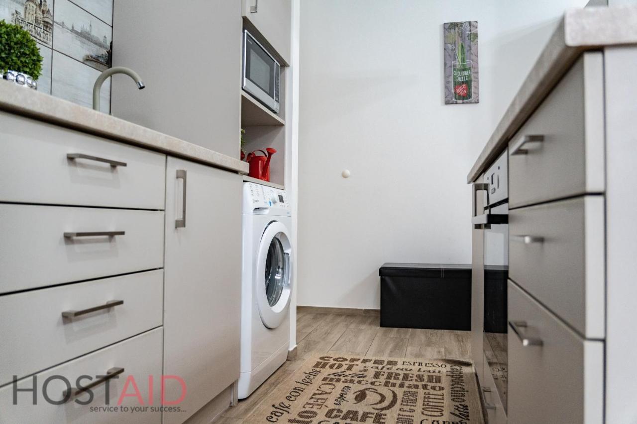 B17 Apartment - Hostaid Budapest Ngoại thất bức ảnh